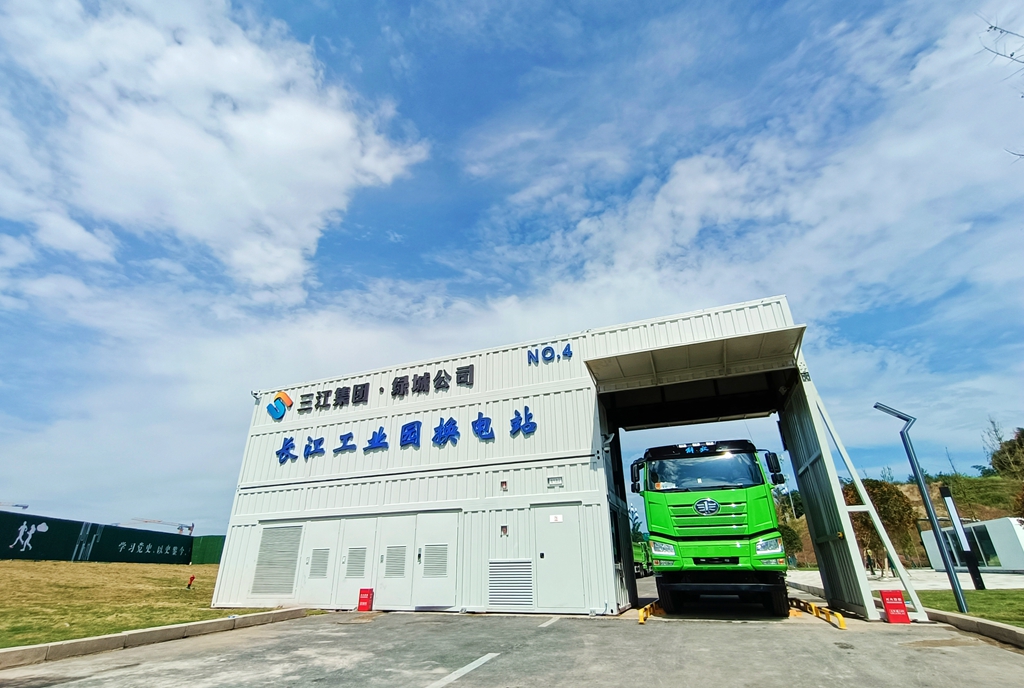 事发地位于厦门翔安区新圩镇中建一局高性能锂电池基地建设项目的工地