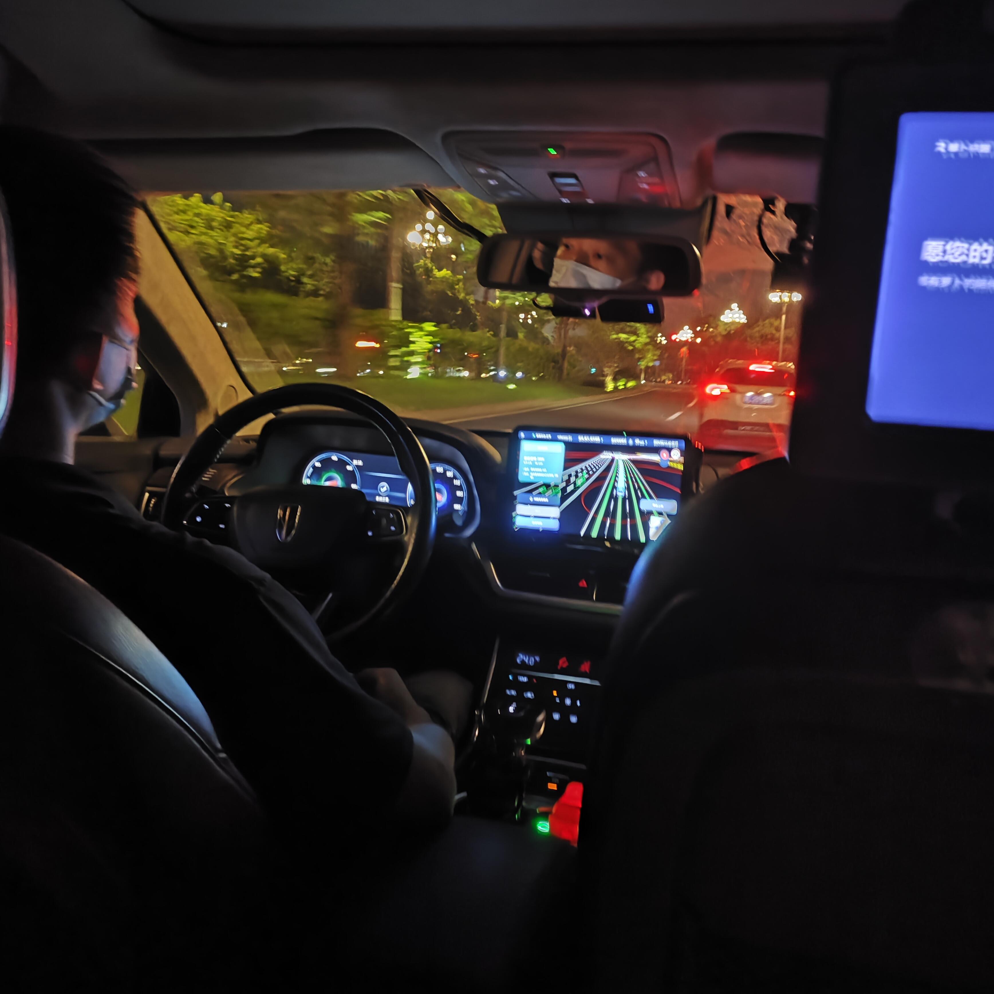 全球无人驾驶汽车市场规模达到2229.36亿元（人民币）