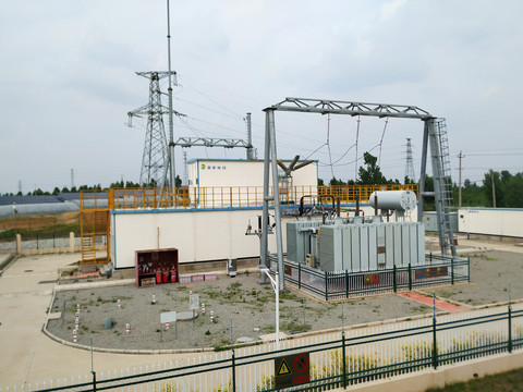 数次并肩前行的背后