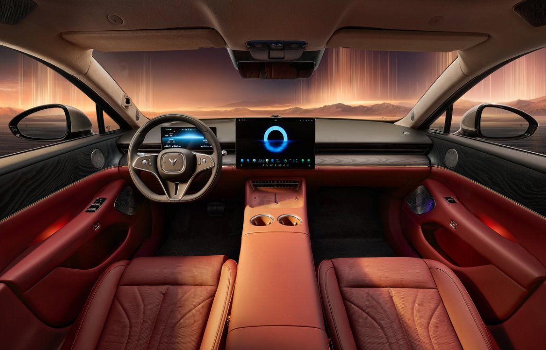 新岚图FREE所搭载的百度Apollo智能驾驶系统虽因法规限制在量产车上无法达到L4级