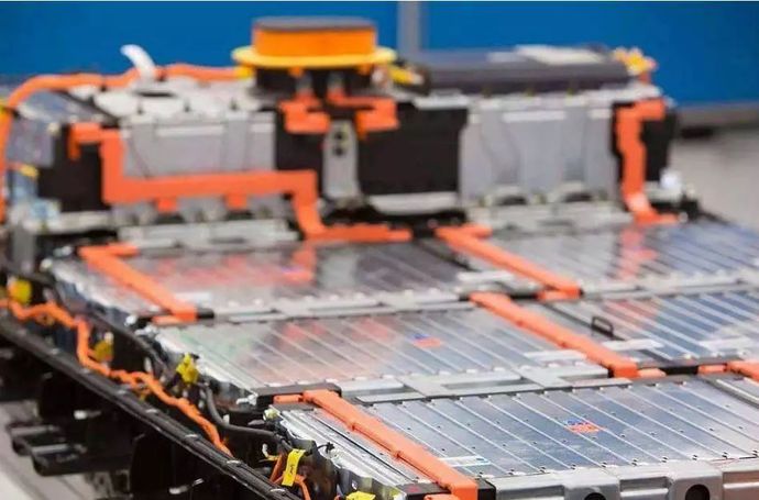 但其在技术创新和市场布局上的努力也不容忽视