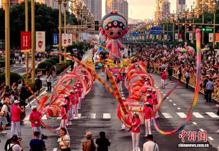 内蒙古民族体育盛会落幕 多元文化交融促团结
