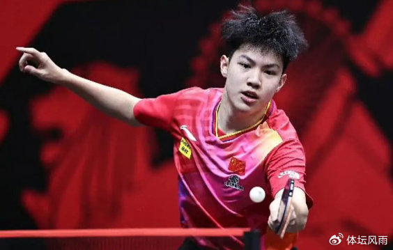 20岁小将黄友政力克印度主力塔卡晋级男单32强