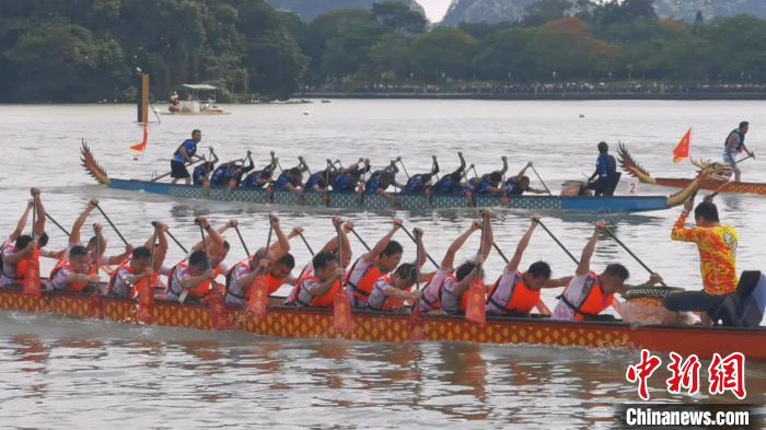 肇庆星湖上演速度与激情：粤港澳大湾区职工龙