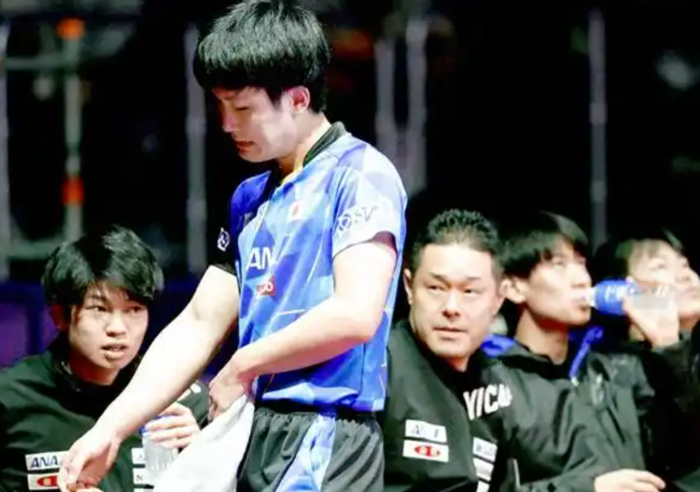 日本男团力克哈萨克斯坦晋级八强 张本智和逆转